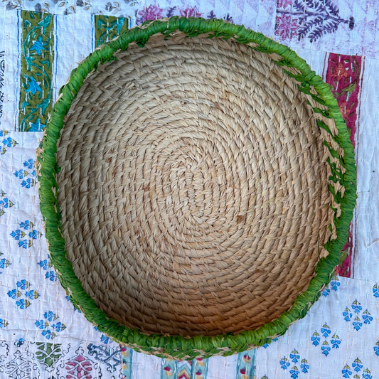 Jhuri2 (handwoven raffia basket)